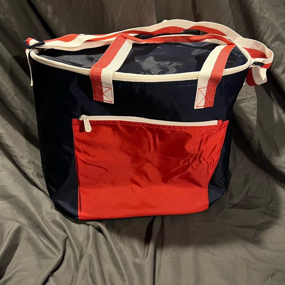 Thirty-One Round About Cooler Tote - Firecracker Colorblock